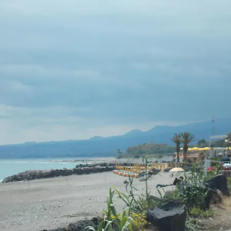 Charming In With Sea View - 80 M² * Giardini Naxos