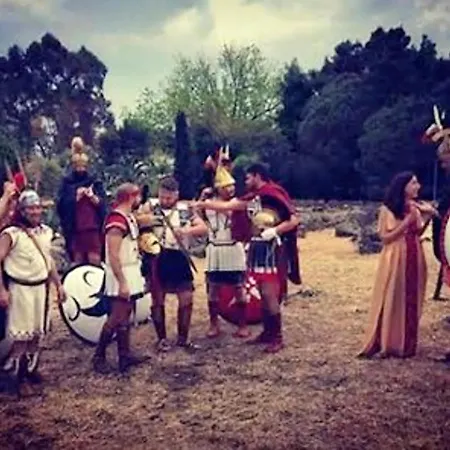 Апартаменты Charming In With Sea View - 80 M² Джардини-Наксос